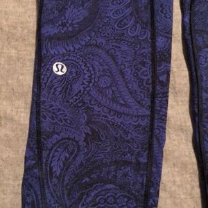 Iululemon 7/8 length size 6 tights